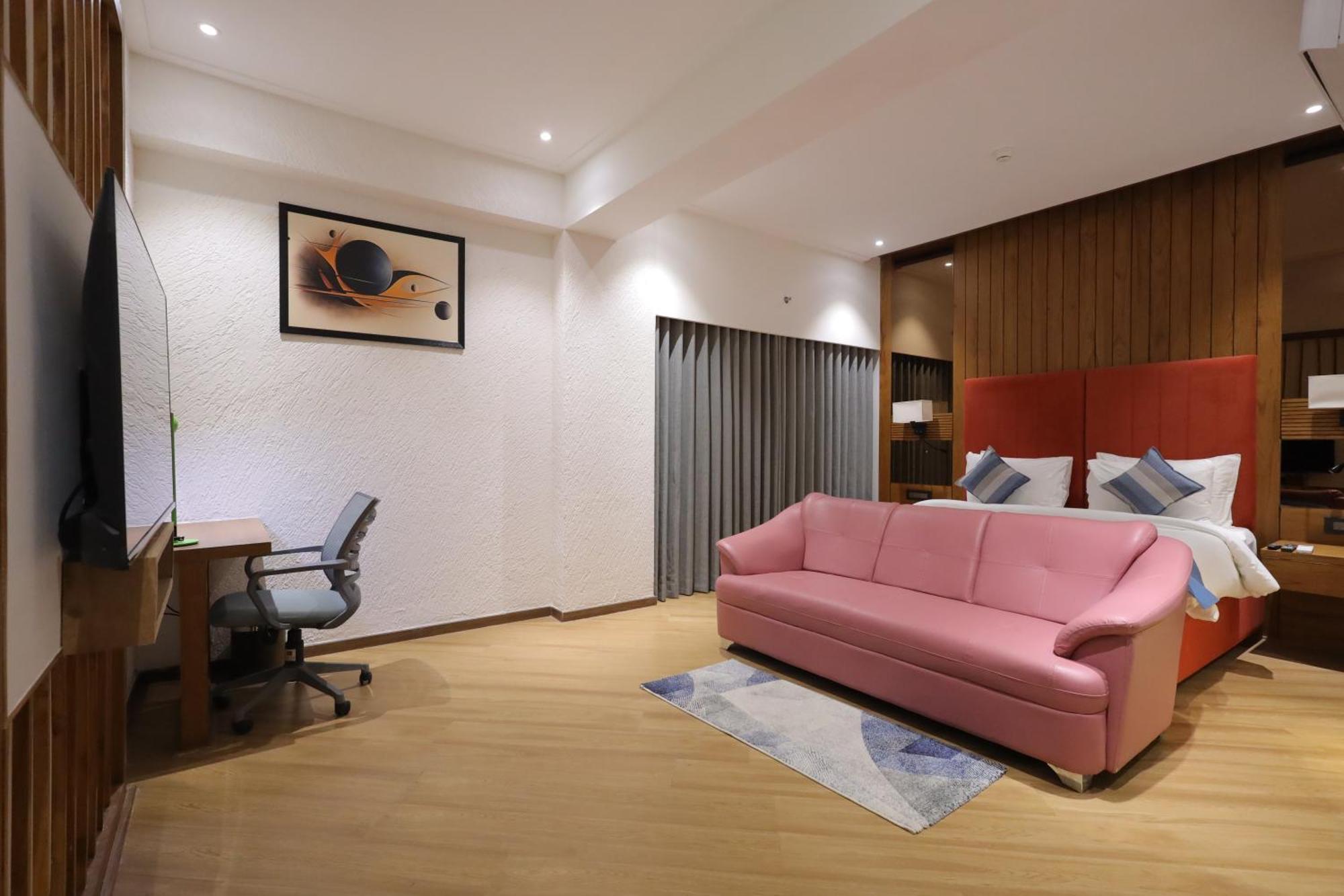 Ramada Encore By Wyndham Viramgam Exterior photo